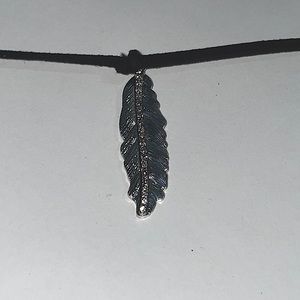 Soft leather choker with beautiful leaf pendant